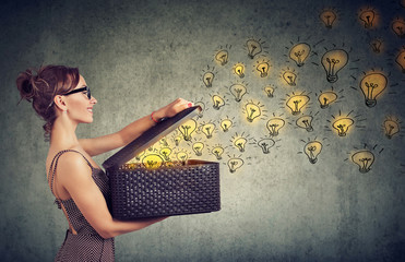 杰德5AT和CVT哪个好